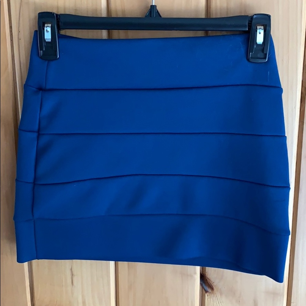 Women’s Size small Bodycon style skirt
